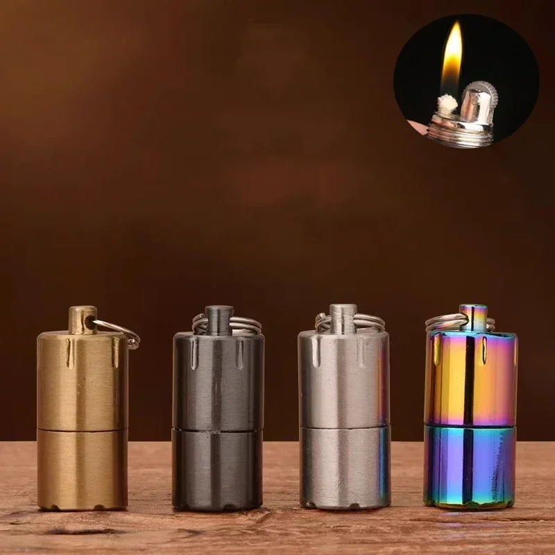 

Mini Keychain Cigarette Lighter Retro Kerosene Lighter Diesel Granding Wheel Waterproof Oil Lighter Gift Survival Tool Portable