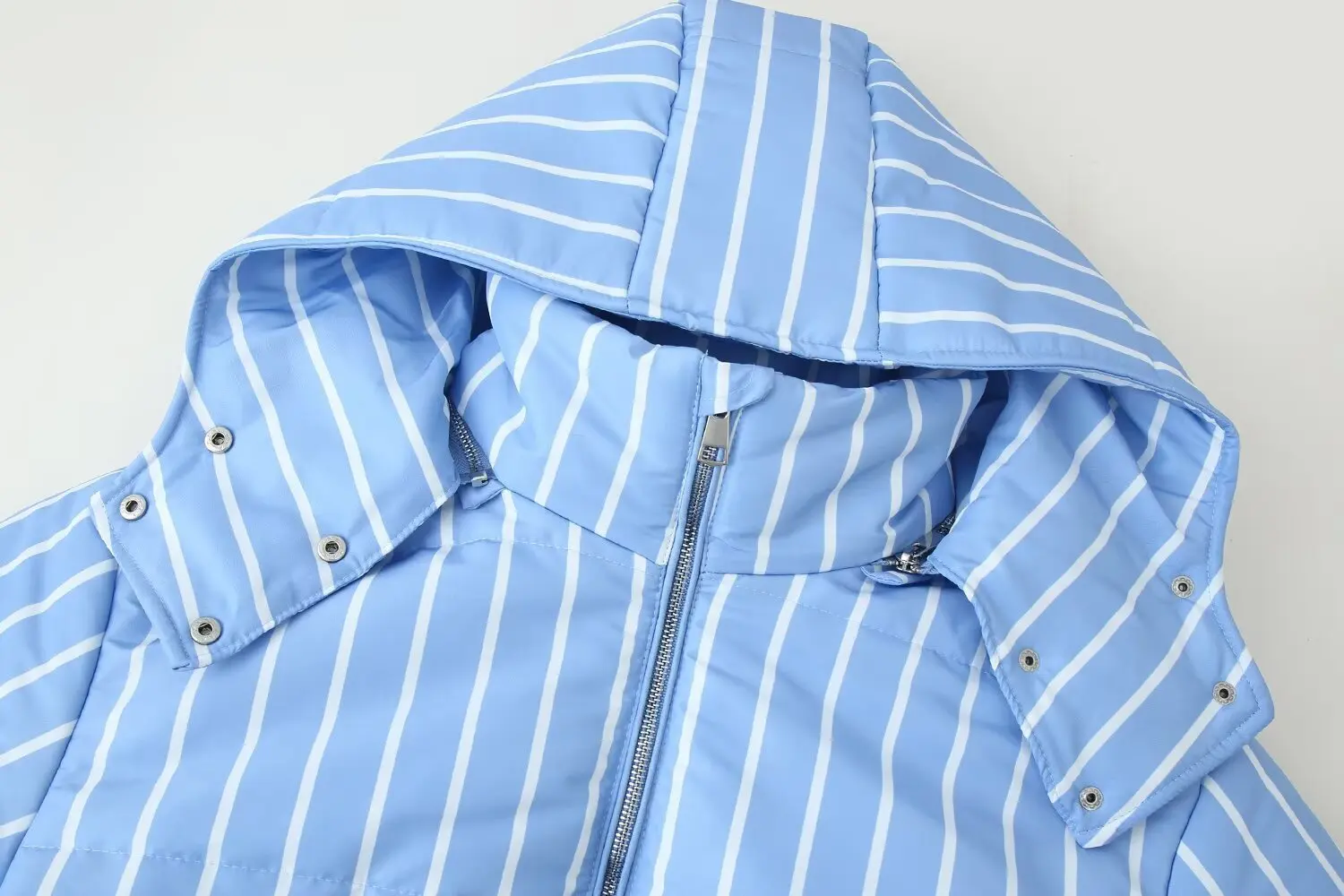 Chaqueta de algodón con capucha para mujer, estilo europeo y americano, otoño e invierno, retro, holgada, a rayas, 2025