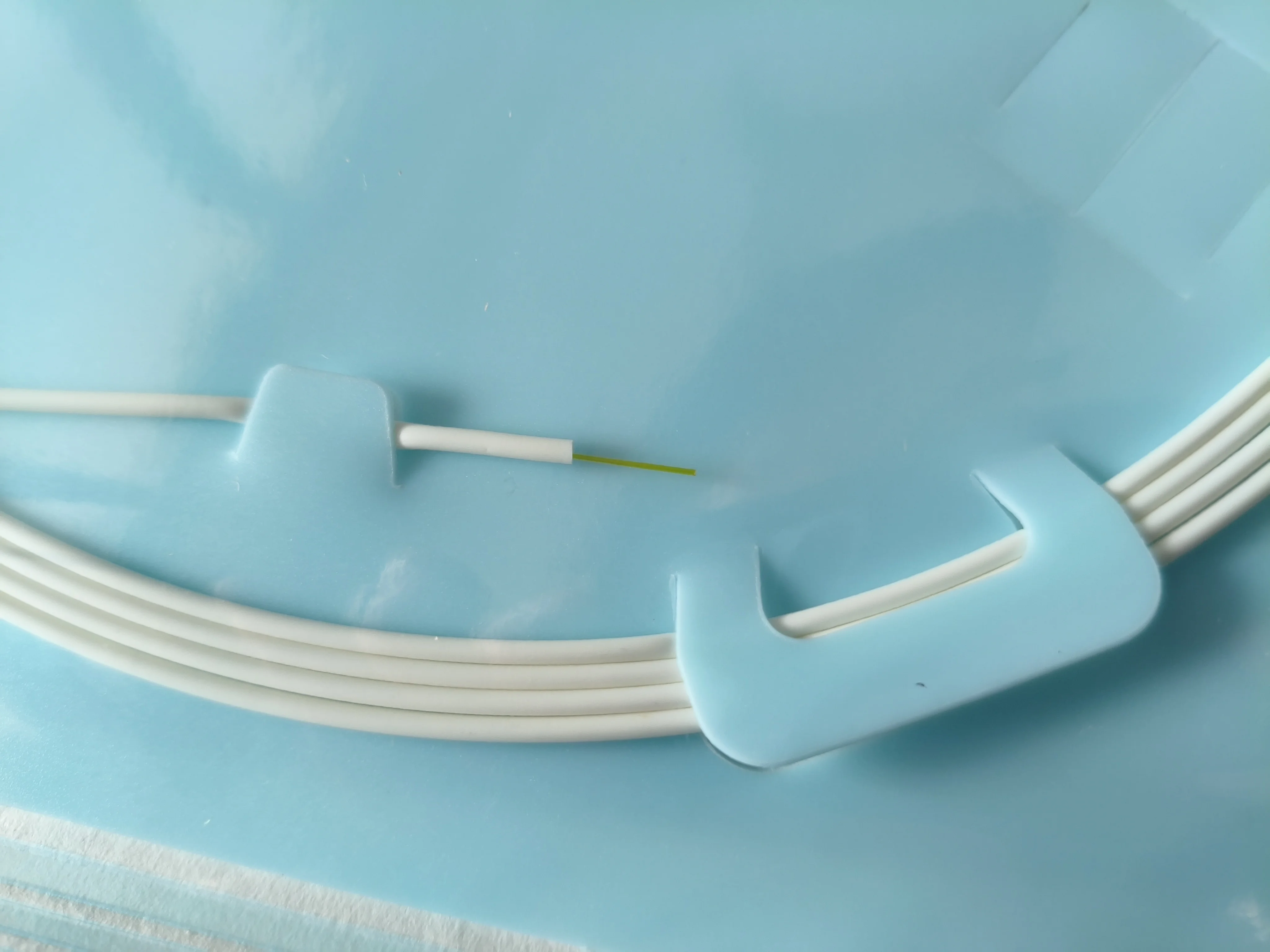400um 600um Endolaser Yellow Optical Fiber Reduce Fat Body Slimming One Soft Coat Easily Peeled