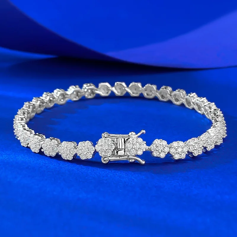 

Новый серебряный снежный браслет S925 для женщин, с легким роскошным стилем Ins и универсальным подвесом, свадебные украшения