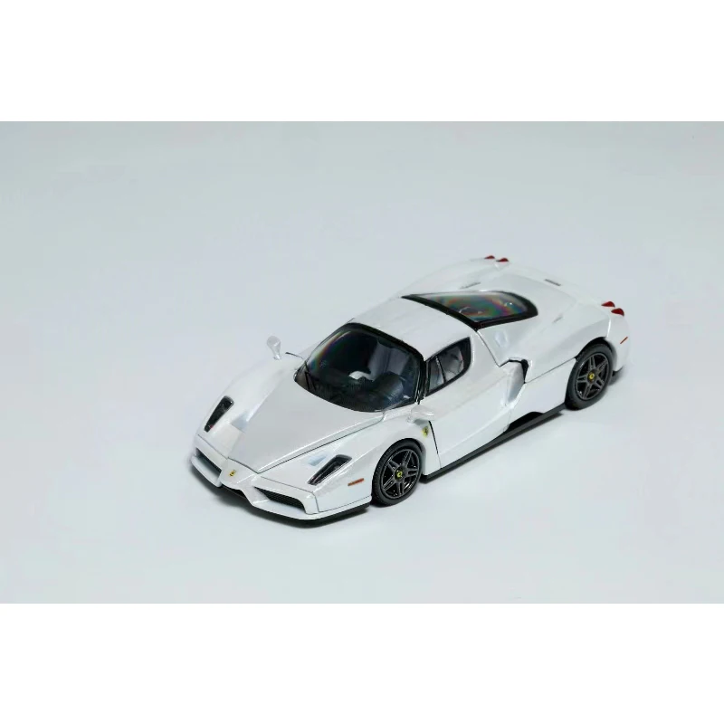 PreSale KING 1:64 Enzo Metal WHITE Openable Hood Diecast Diorama Car Model Collection Miniature Toys