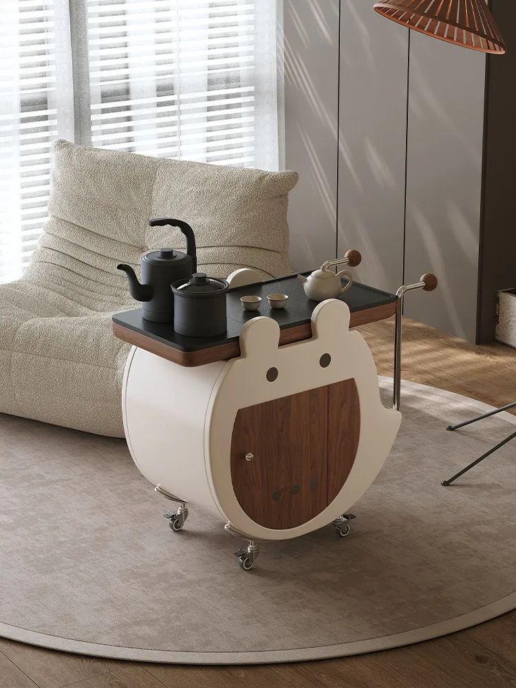 

Компактный, кремового цвета, мобильный чайный/приставной столик для дома и офиса — идеально подходит для небольших помещений.