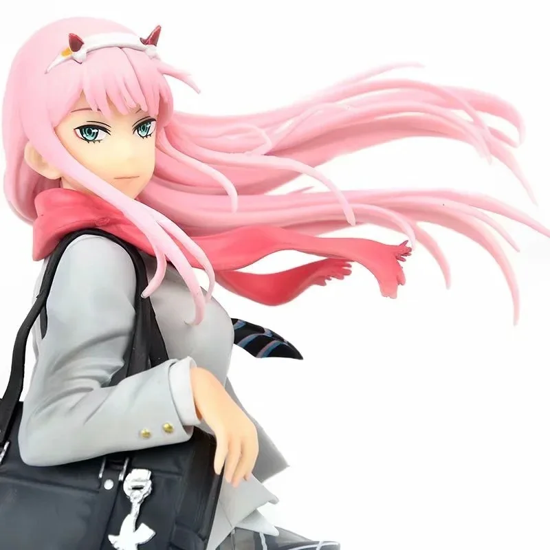DARLING in the FRANXX w mundurku, bonus 02, figurka modelarska w pudełku