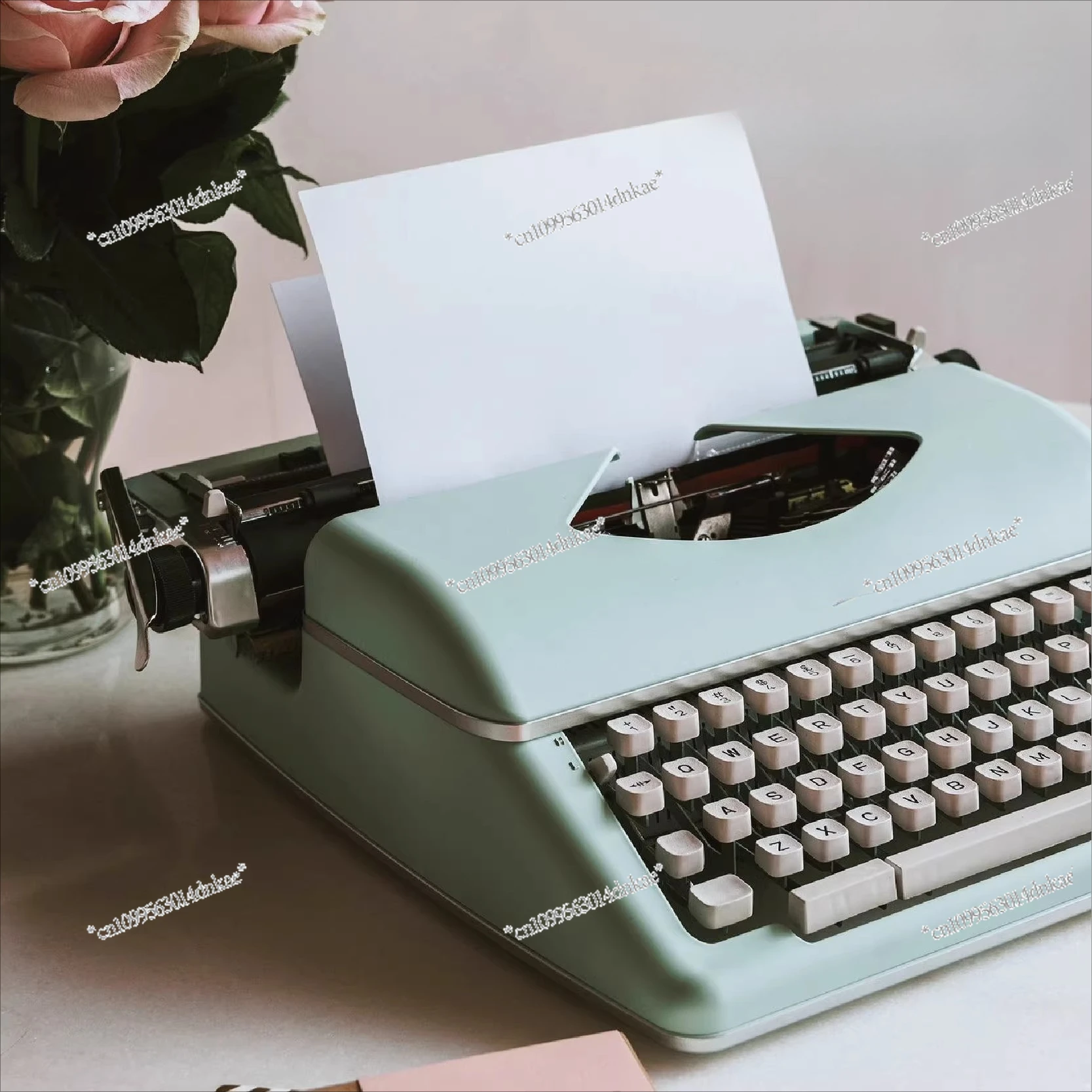 

New Limited Edition Typewriter Metal Mechanical R English Keyboard Normal Use Retro Literary Gift