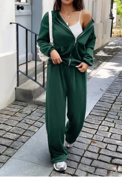 

Women's Two-Piece Set 2025 Autumn Winter Vacation Versatile Hoodie Casual Pants Set Fashionable and Comfortable Casual Pants Set