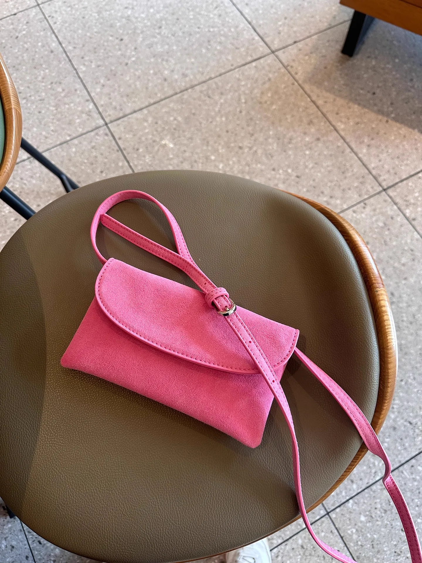 

Solid Color Phone Bag 2025 New High-end Texture Suede Shoulder Bag Fashionable Crossbody Bag Women's Mini Small Square Bag