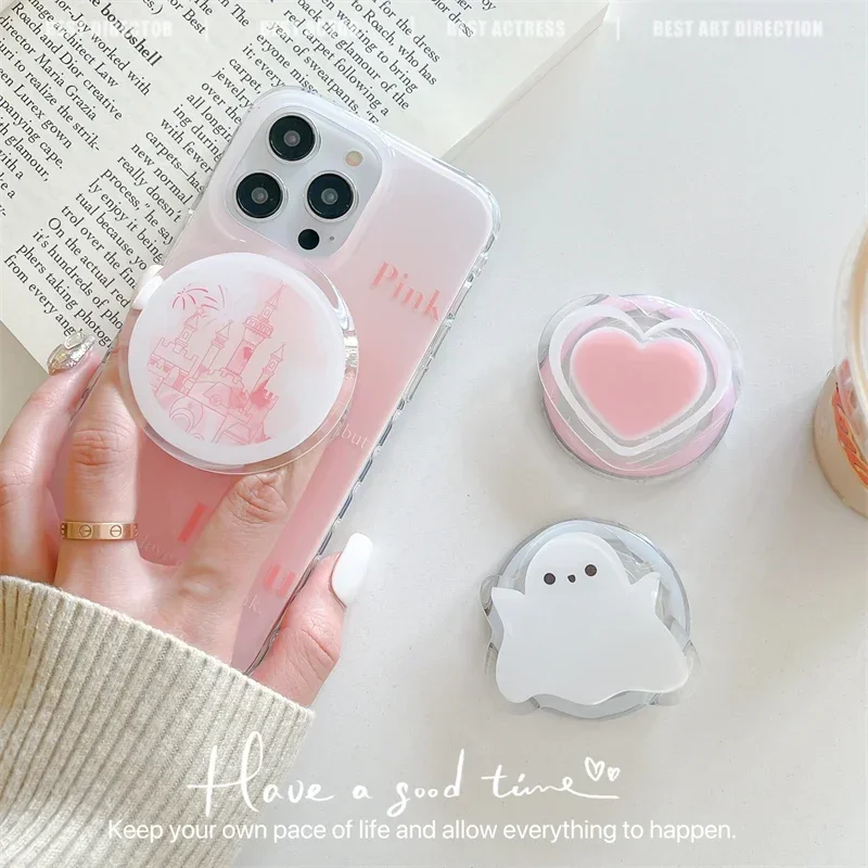 حامل مغناطيسي وردي لطيف على شكل قلب لهاتف آيفون 17 فتاة جميلة على شكل قلعة حامل لملحقات هاتف أبل قبضة توك