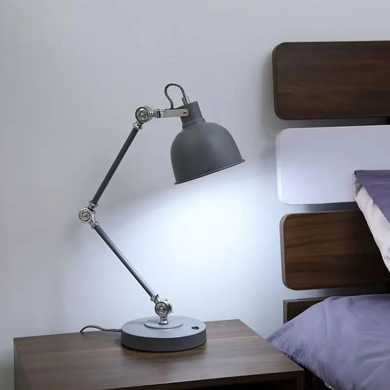 Lampada da scrivania in metallo grigio nero nordico lampada da lettura per camera da letto retrattile e girevole lampada da tavolo minimalista per ufficio braccio meccanico