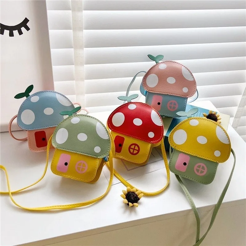Cute Mushroom House Shaped Coin Purse Casual PU Crossbody Bag for Girls Children School Travel and Everyday Fashion Accessory