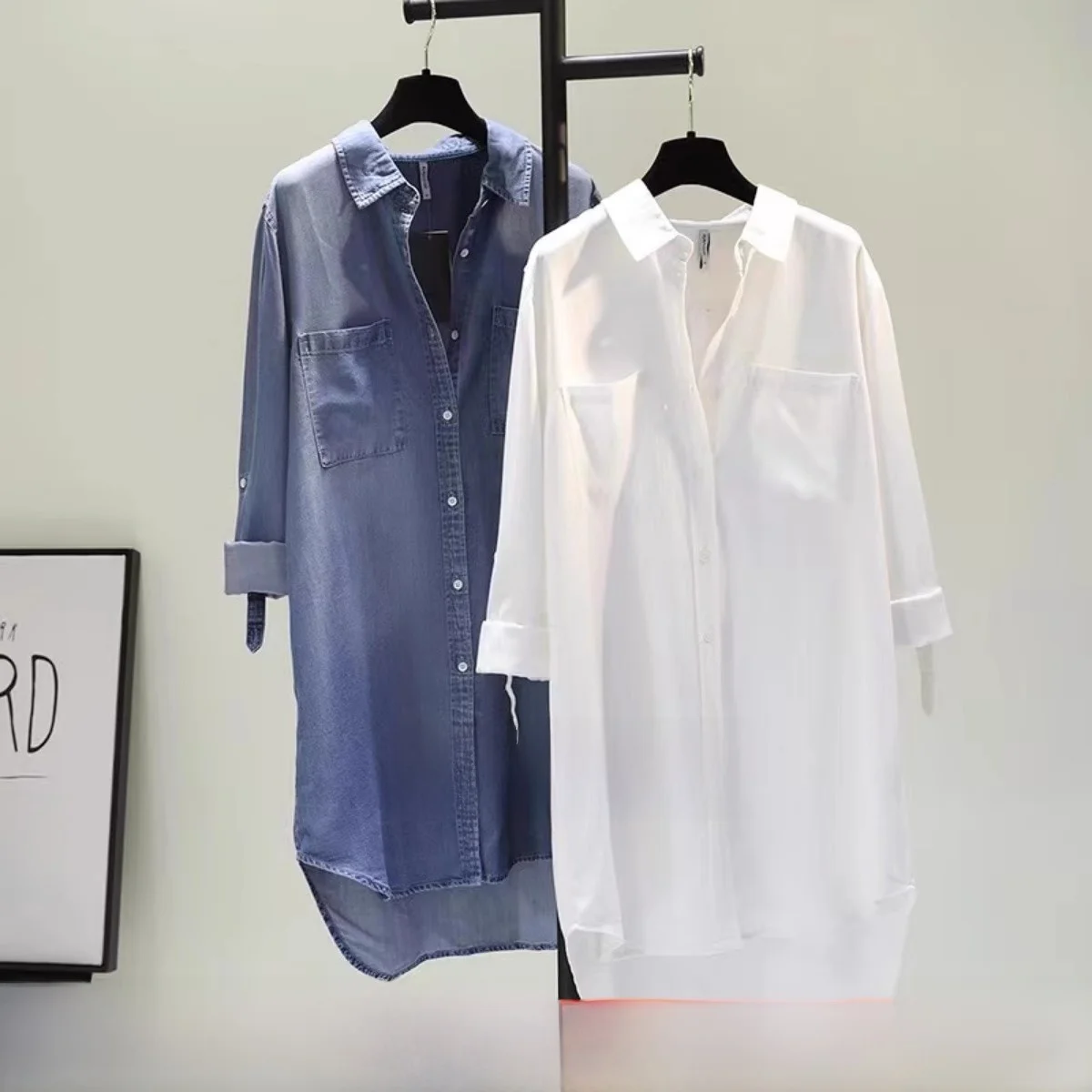 

Белая джинсовая длинная женская весенняя сезонная свободная юбка на пуговицах с однотонным воротником средней длины, закрывающая живот