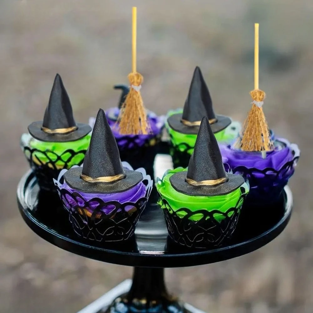 10/12/24 Stück Halloween-Hexenhut-Cupcake-Topper aus Kunstharz, Hexenhüte, Besen-Kuchendekoration, Zauberer-Geburtstagsdekoration, Happy Halloween Kuchendekoration – Detail 5