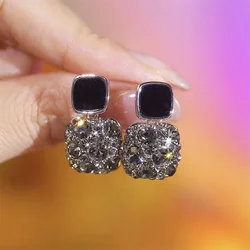 Black Crystal Women Dangle Earrings Shiny Rhinestone Square Pendants Drop Earrings Elegant Party Ear Jewelry pendientes