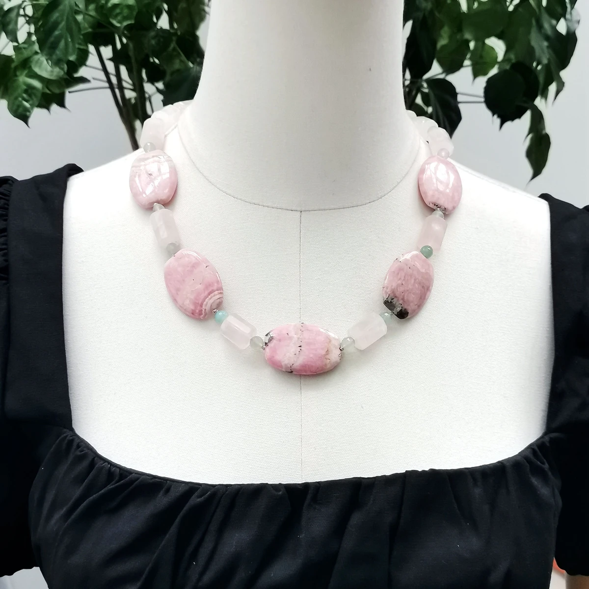 

Lii Ji Real Stone Pink Choker Necklace Rhodochrosite Rose Quartz Agate Necklace 57cm Women Jewelry Gift