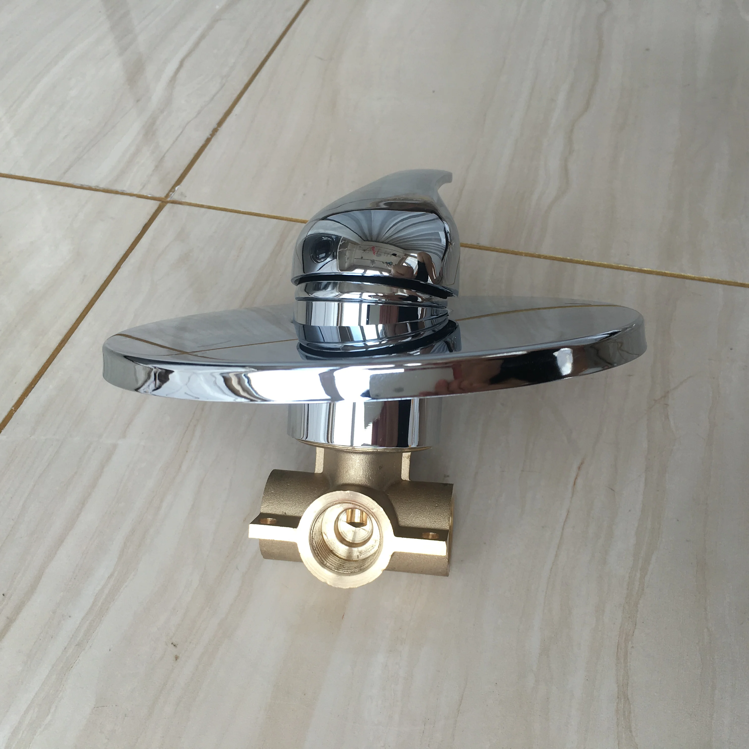 MTTUZK Wall Mounted 2 Inlet 1 Outlet Water Brass Shower Faucet Mixer Switch  Hot & Cold Mixing Walve For Wall Mount Split Faucet