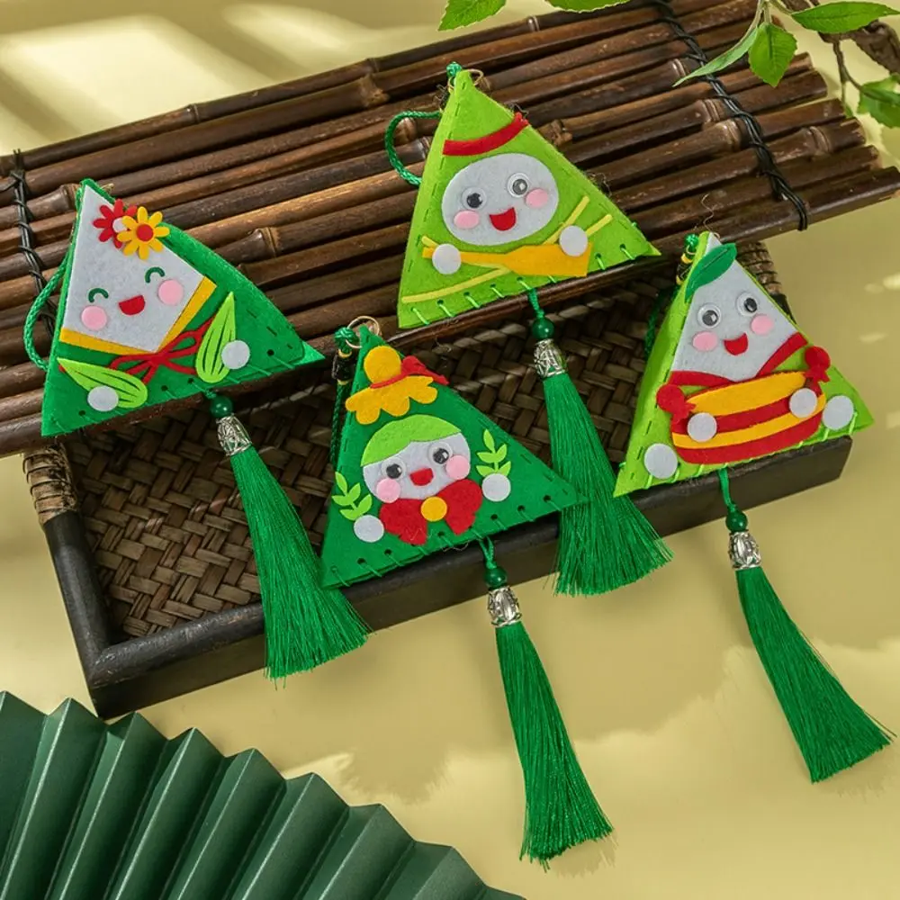 

Hanging Dragon Boat Festival Sachet Non-woven Fabric with Tassel Air Fresh Scent Bag Antique Style Cartoon
