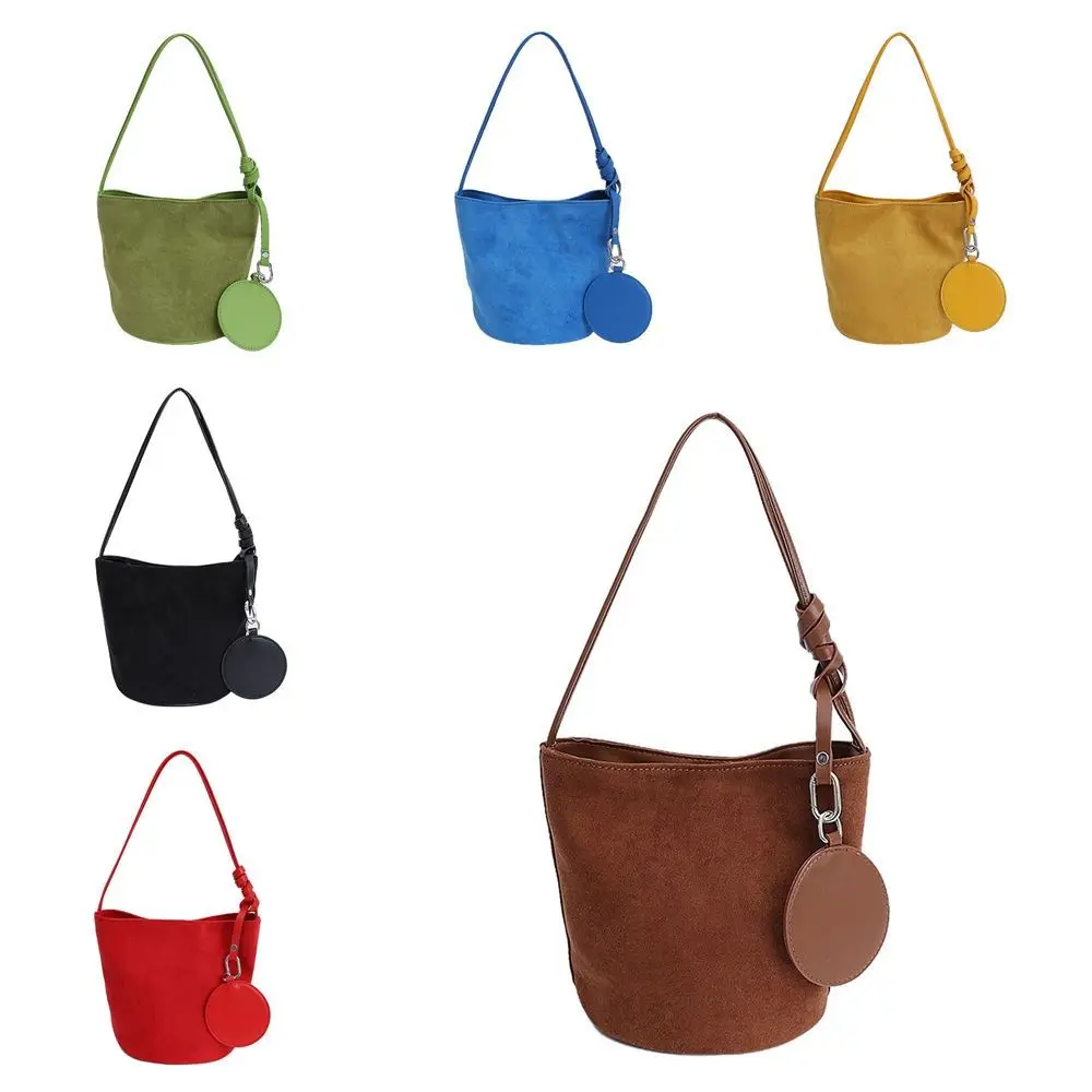 with Round Pendant Faux Suede Bucket Bag Shoulder Bag Handbag Slouchy Hobo Bags Bucket Bag Large Capacity Solid Color Tote Bag