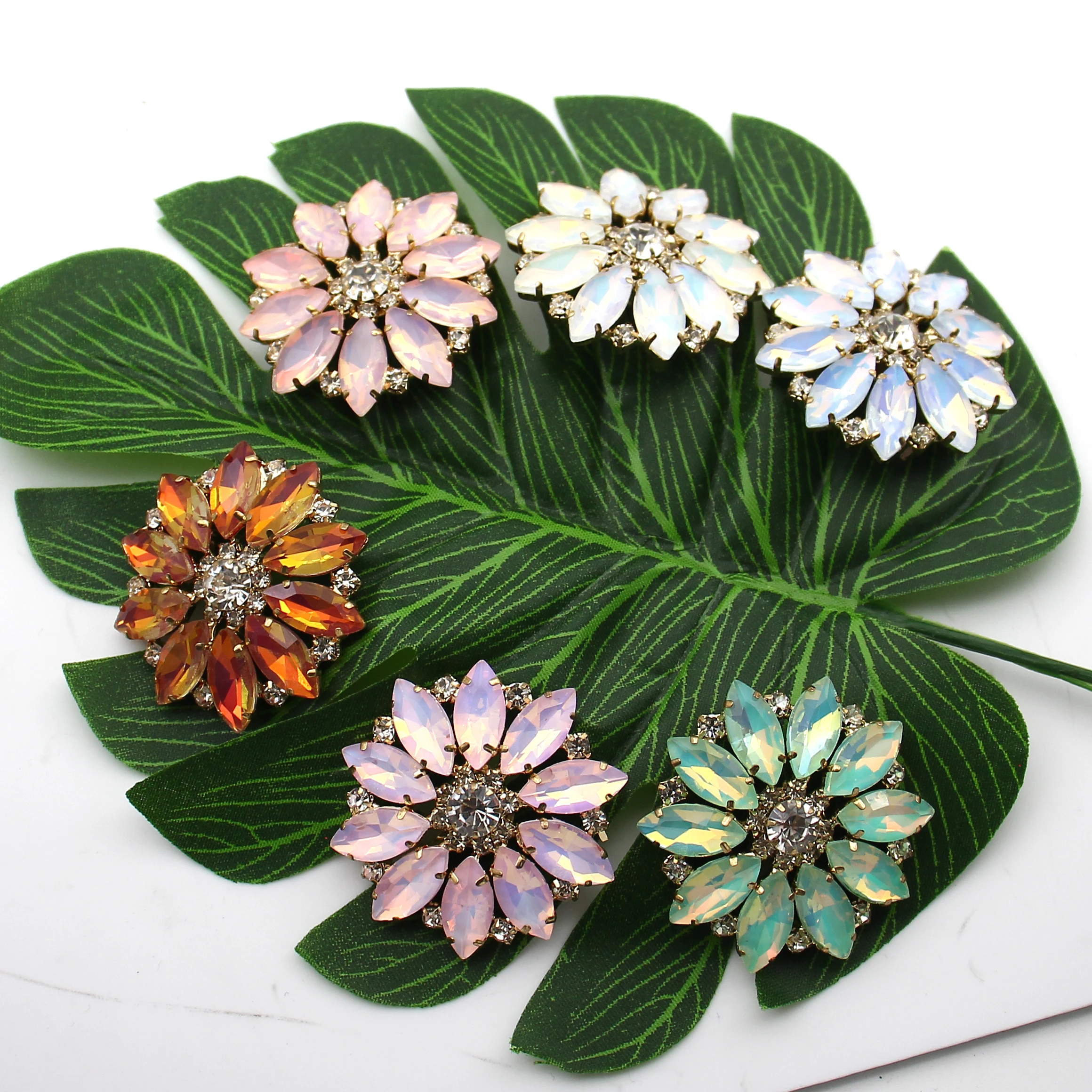 8Pcs Gold Plated Floral Rhinestone Buttons 3.8*3.8cm Vintage Marquise AB Crystal Mixed Color Sew On Embellishment DIY Jewelry Su