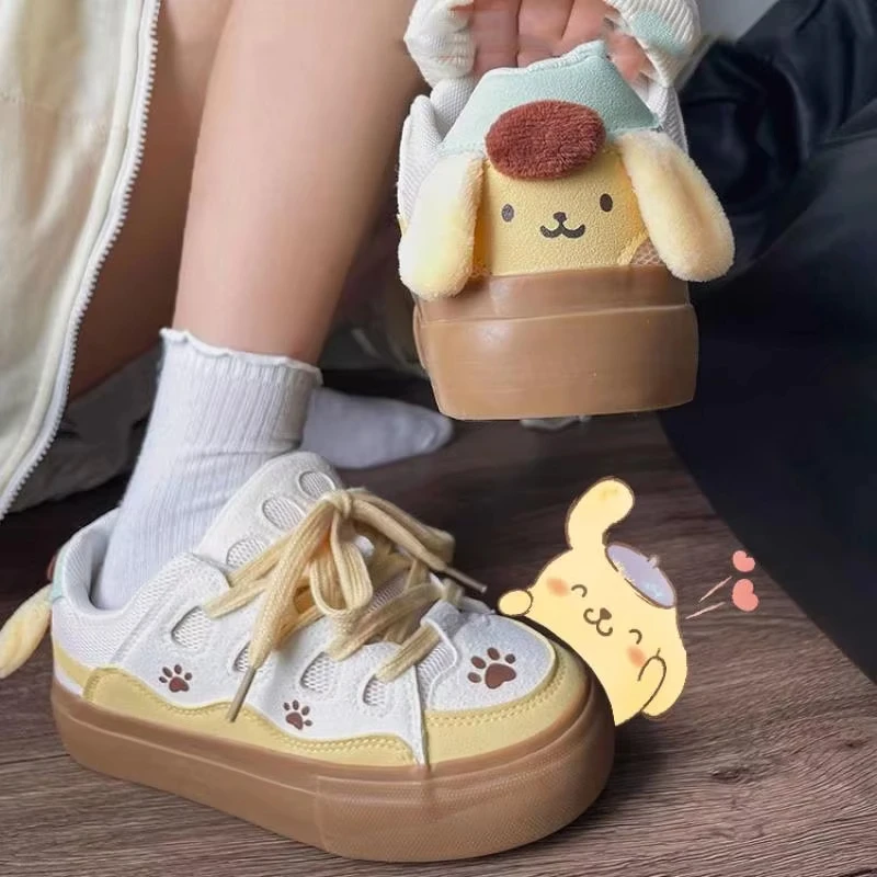 

Anime Woman Sanrio Shoes Anti-Slip Sneakers Pompom Purins Cartoon Student Versatile Skate Shoes Girls Kawaii Thick Soled Shoes
