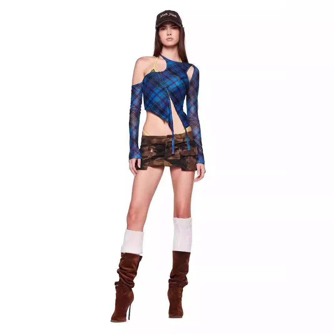 

Iia New American Spicy Girl Полупрозрачный синий клетчатый топ с асимметричным вырезом и опучками с колючками Metal Bule Long Sve Top