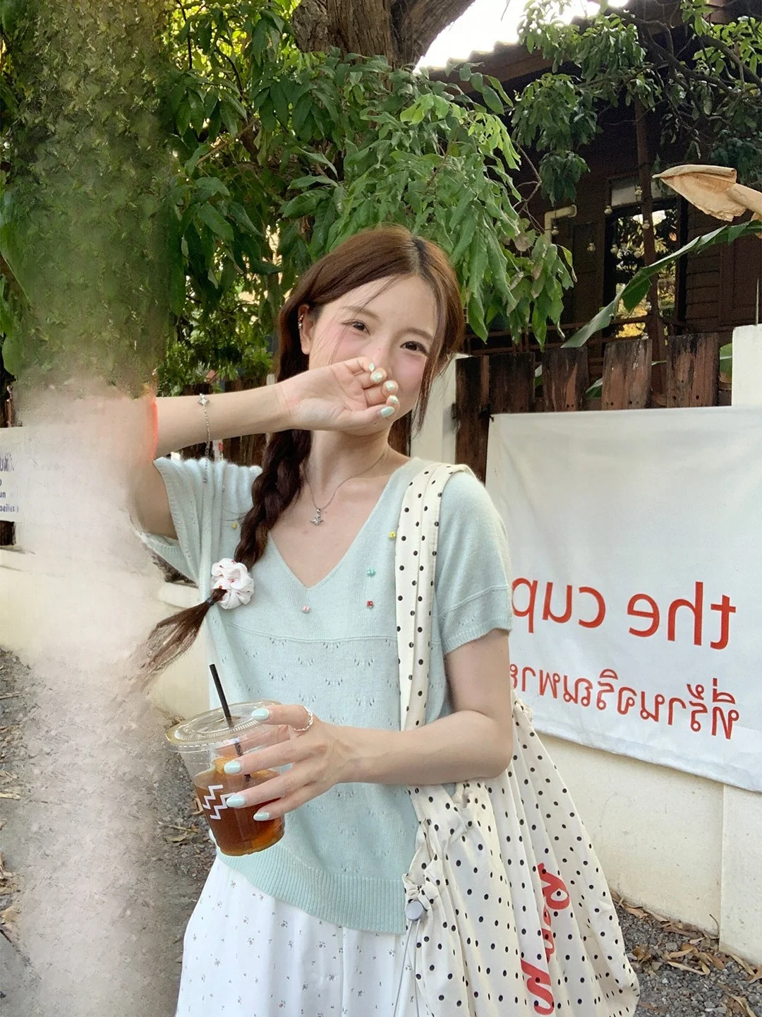 

Нежный вязаный топ с коротким рукавом для женщин, в корейском стиле, с цветочной вышивкой, в стиле ретро, для весеннего сезона, повседневная свободная рубашка