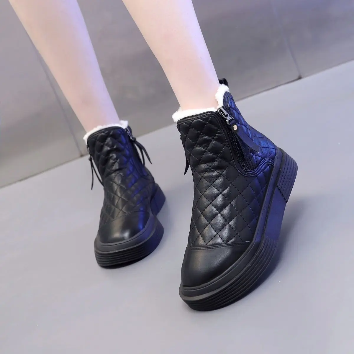 Black Round Toe Waterproof Ladies Shoes Flat Leather Women's Snow Boots Hot Y2k Winter Furry 2025 Novelty Booties on Promotion