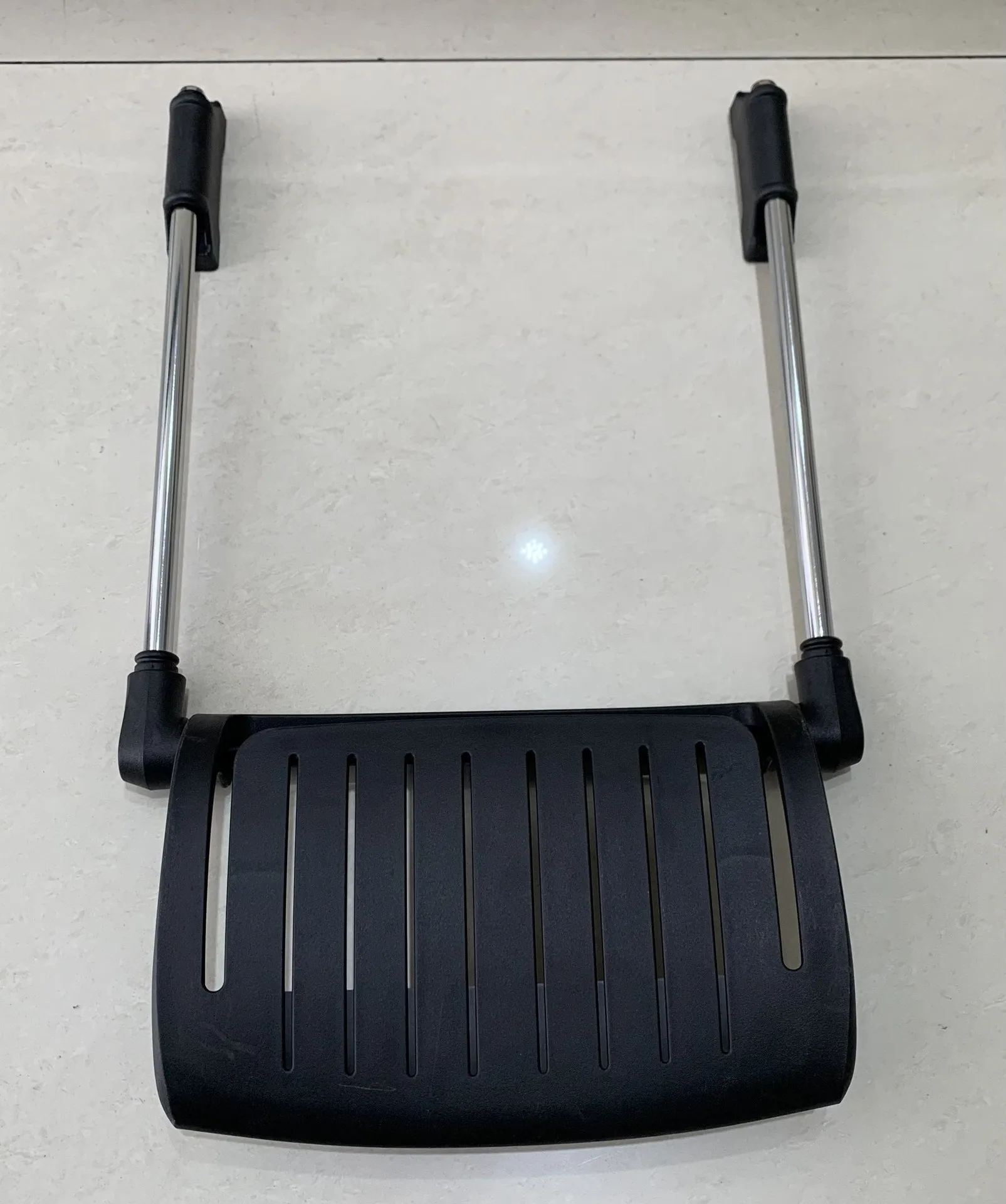 Chair Plastic retractable joist net chair Pedal recreational e-racing car chair