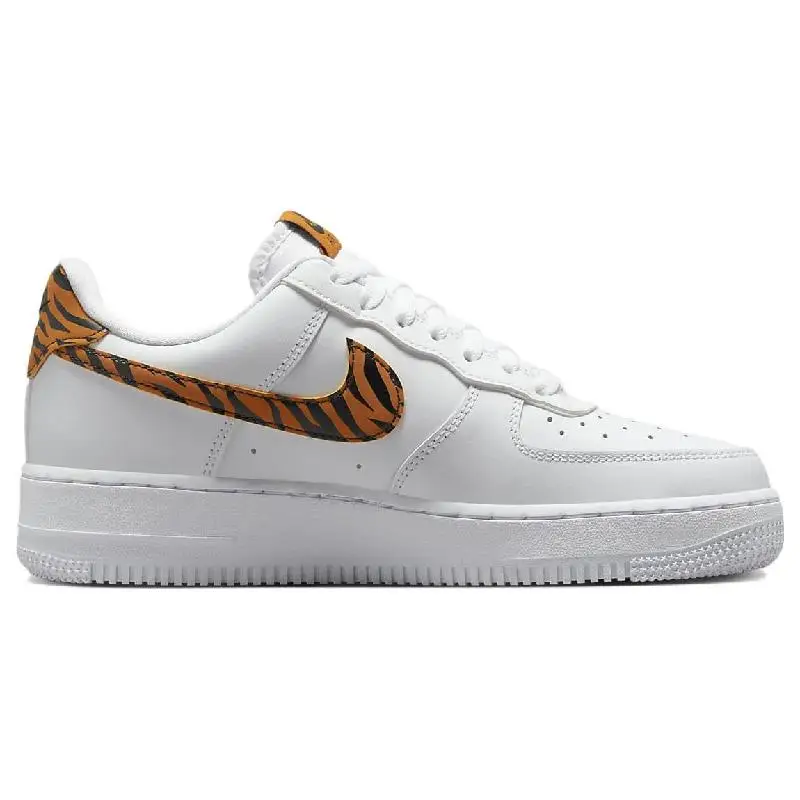 รองเท้าสเก็ตบอร์ด Nike Air Force 1รองเท้าผู้หญิงรองเท้าผ้าใบรองเท้า DD8959-108