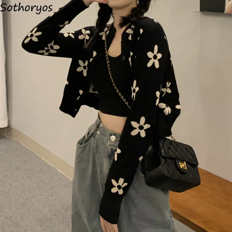 

Black Floral Cardigans Women Cropped Knitwear Female O-neck Single Breasted Vintage Long Sleeve Knitted Outerwear Causal Jumpers