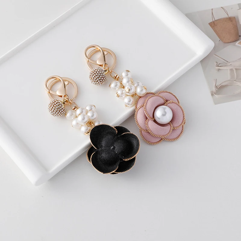 Boutique French Fragrant Breeze Pearl Perfume Chain Camellia Flower Keychain Car Key Bag Charm Women Girl Keyring Gift Jewelry — zdjęcie 3