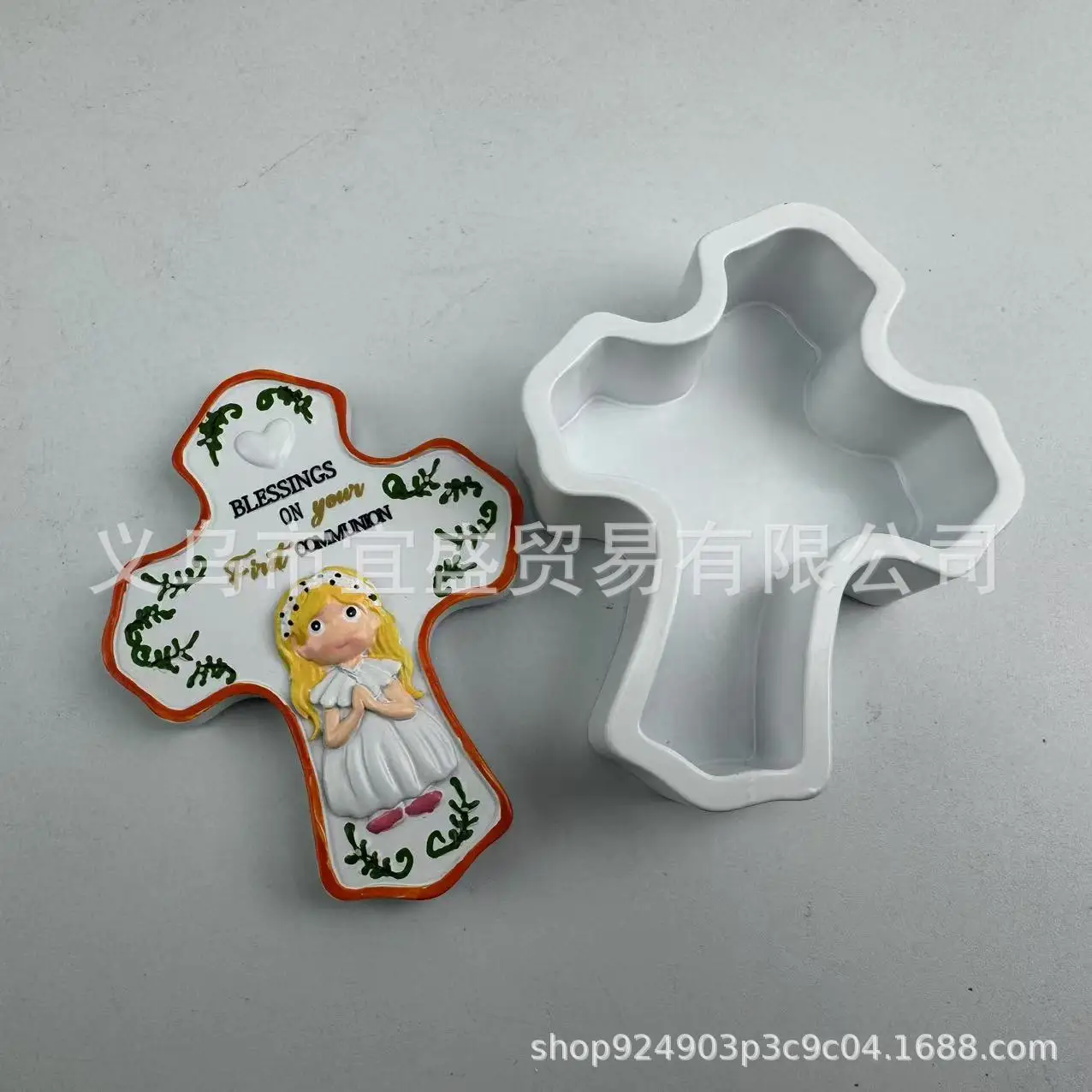 

Valentine's Day Couple Box - Boy Girl Figurine Resin Ornament, Gift Box Decor, Romantic Home Accessory