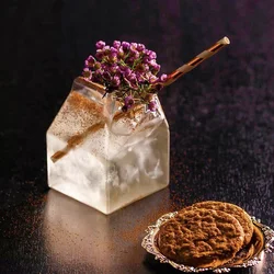 Creative Crystal Glass Cocktail Glass Martini Glass Japanese Fun Drink Cup Cute Water Bottle Shot Glasses Set Wine Glass