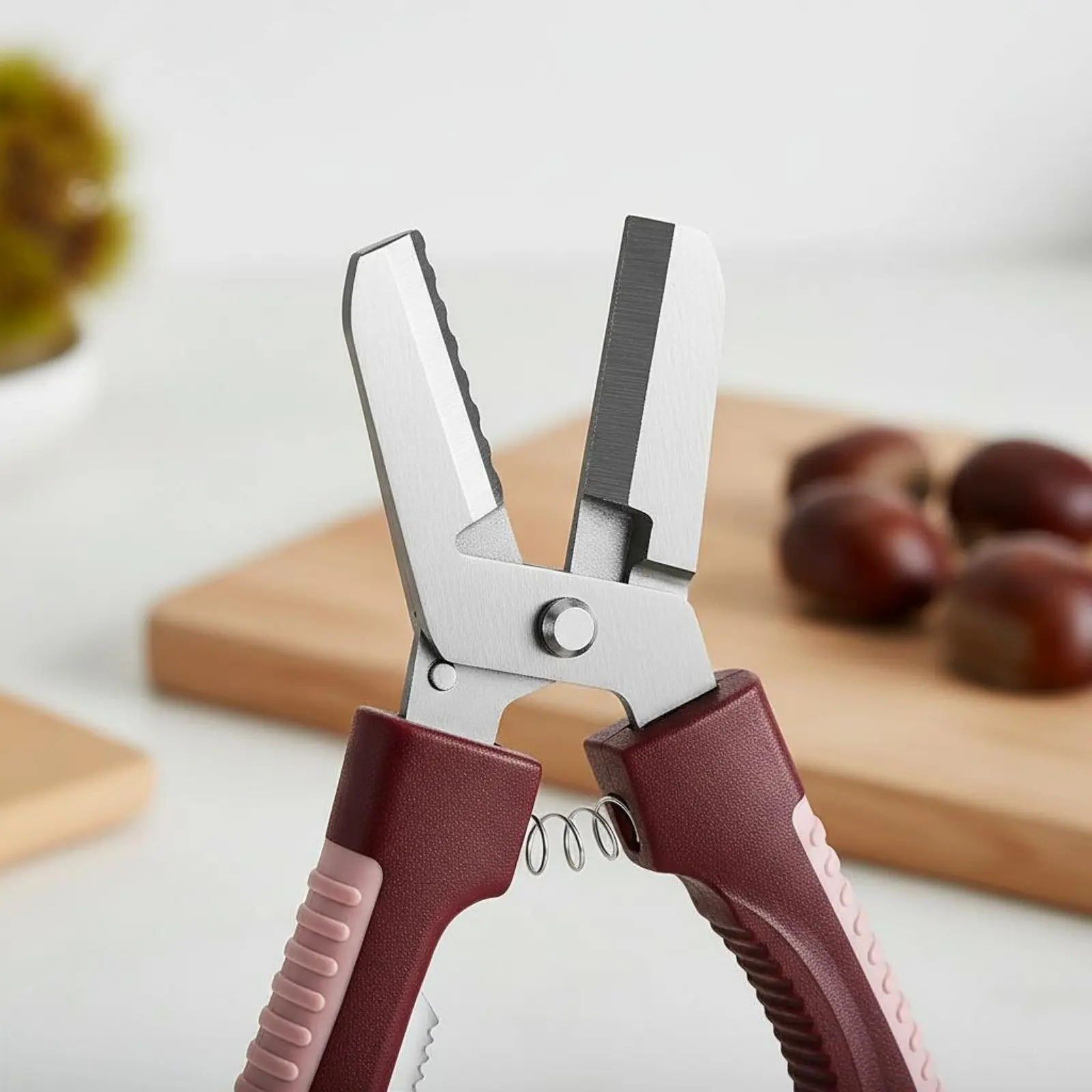 Chestnut Opener Non-Slip Handle Chestnut Sheller Nut Splitter Coil-Assisted-Loaded Food Prep Tool Ergonomic Grip for Kitchen