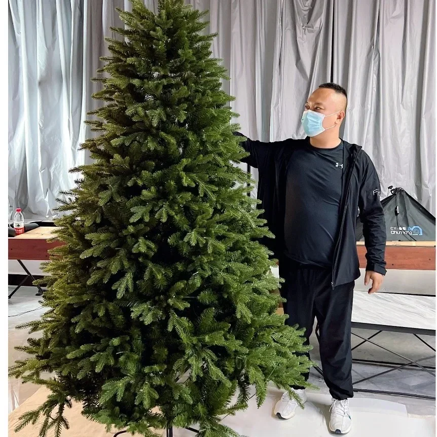 Pe Christmas tree mixed automatic tree encryption Christmas bar hotel shopping mall 1.8 with lights 2.4m PE tree 2m 1