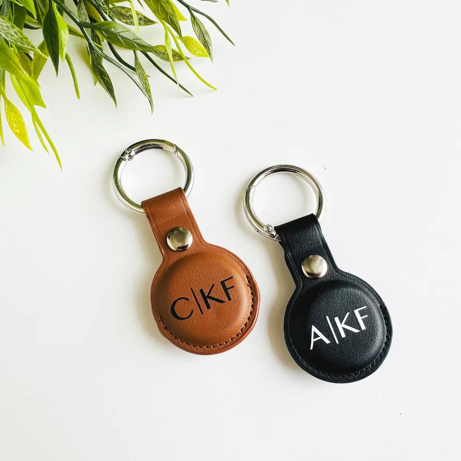 Personalized AirTag Holder, Custom AirTag Keychain, Vegan Leather AirTag Keychain, Custom AirTag Case, Connected Gift for Men