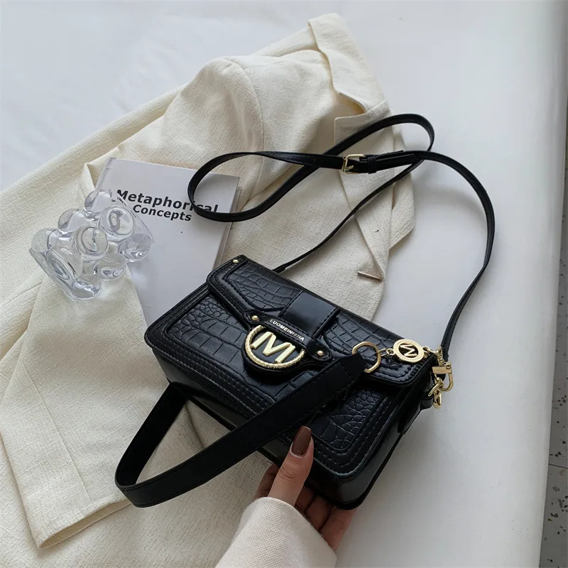 

New Armpit Bag Women's Fashion Niche Design Printed Crossbody Small Square Bag Advanced Texture Chain Lock Buckle Bag