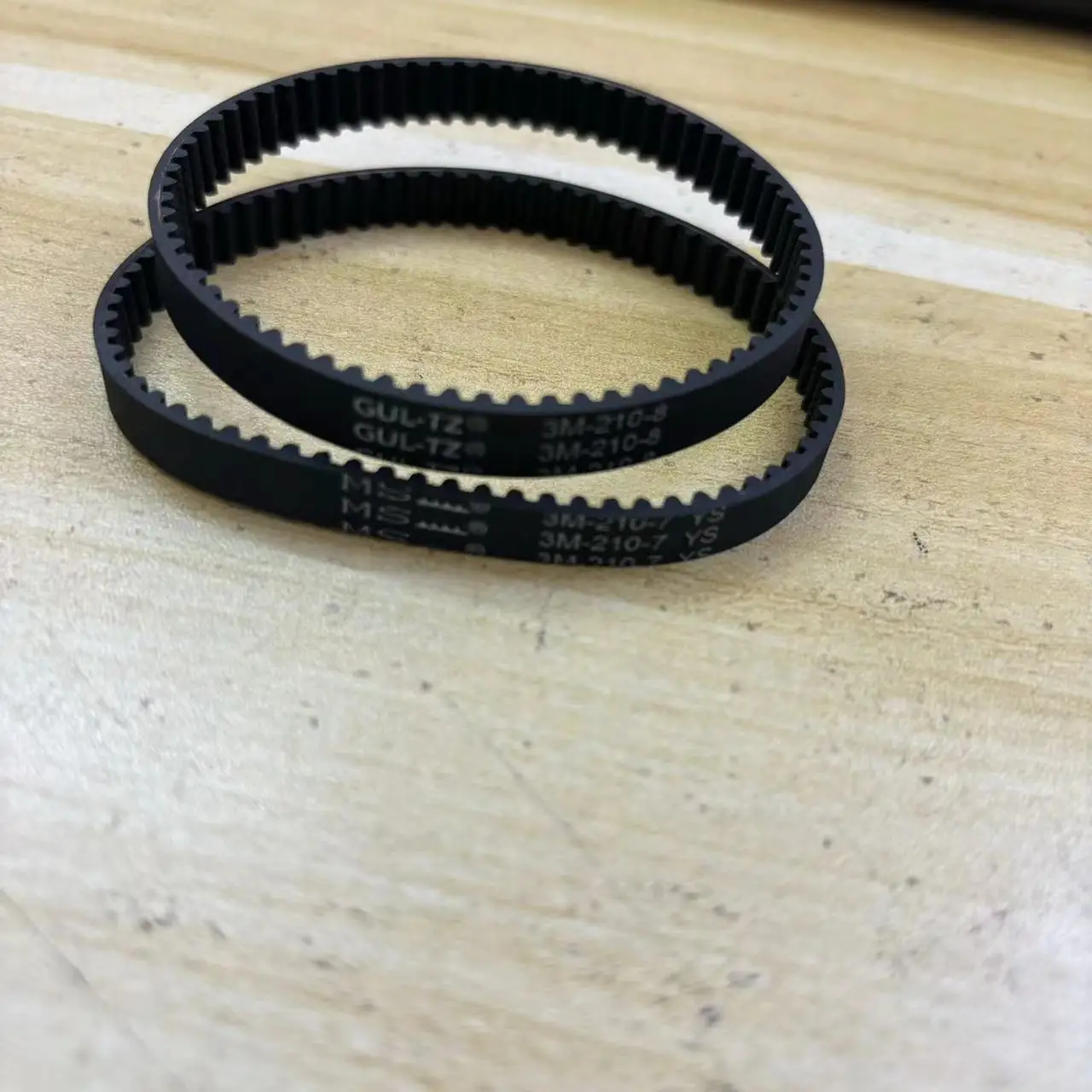 X8X9 G4 WD40 FC9 3M-210-7 3M-210-8 حزام ناقل 1 قطعة ل ميديا يوريكا الطابق الغسيل مكنسة كهربائية حزام فرشاة الأرضية