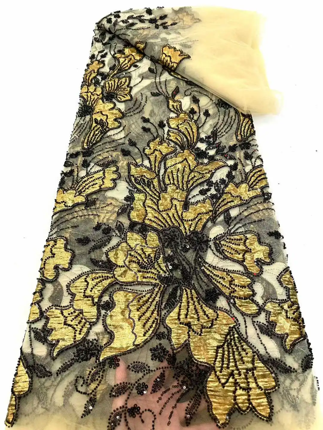 Luxury French Tulle Lace Fabric 2025 High Quality with Sequins Beaded for Bridal Dresses Nigerian Groom For African Wedding Gown