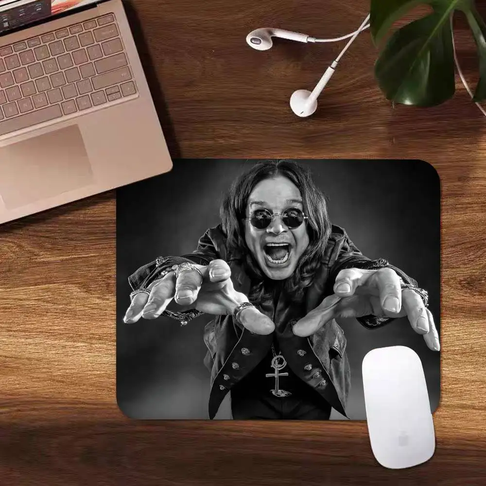 Rest Prince Of Darkness O-Ozzy Osbourne Small LockEdge Mouse Pad For Gamers Computer Desk Pad Rectangular Anti-slip Rubber view 6