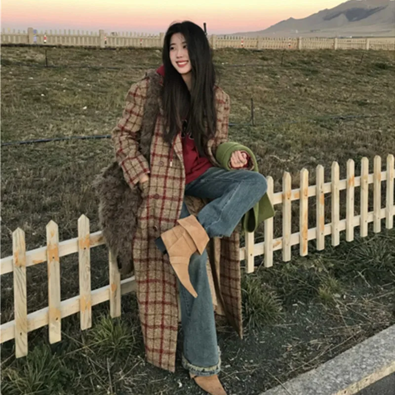 2026 New Autumn and Winter High-end plaid Woolen Coat Women's Fashion Korean Temperament wool Coats Female Casual Long Overcoat