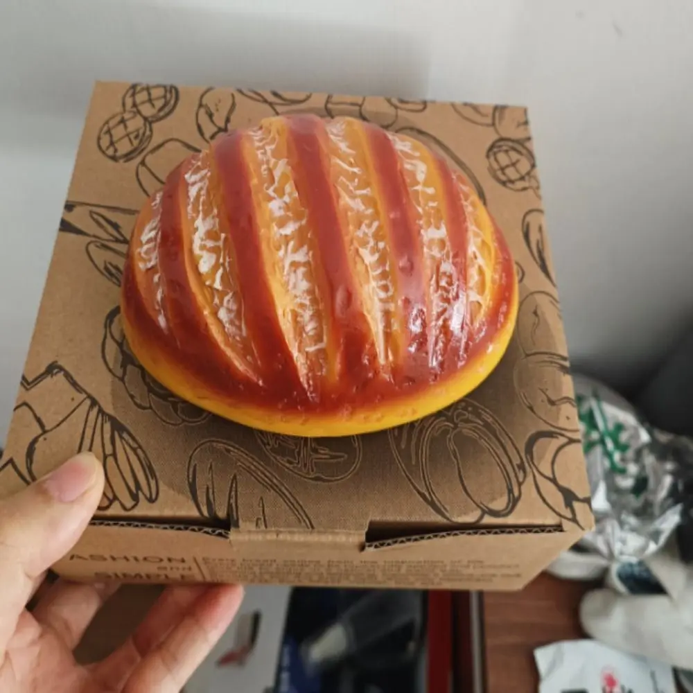 Creative Bread Shaped Lamp Cute Battery Operated LED Bread Lamp Multi-functional Funny Simulation Croissant Light Baking Room