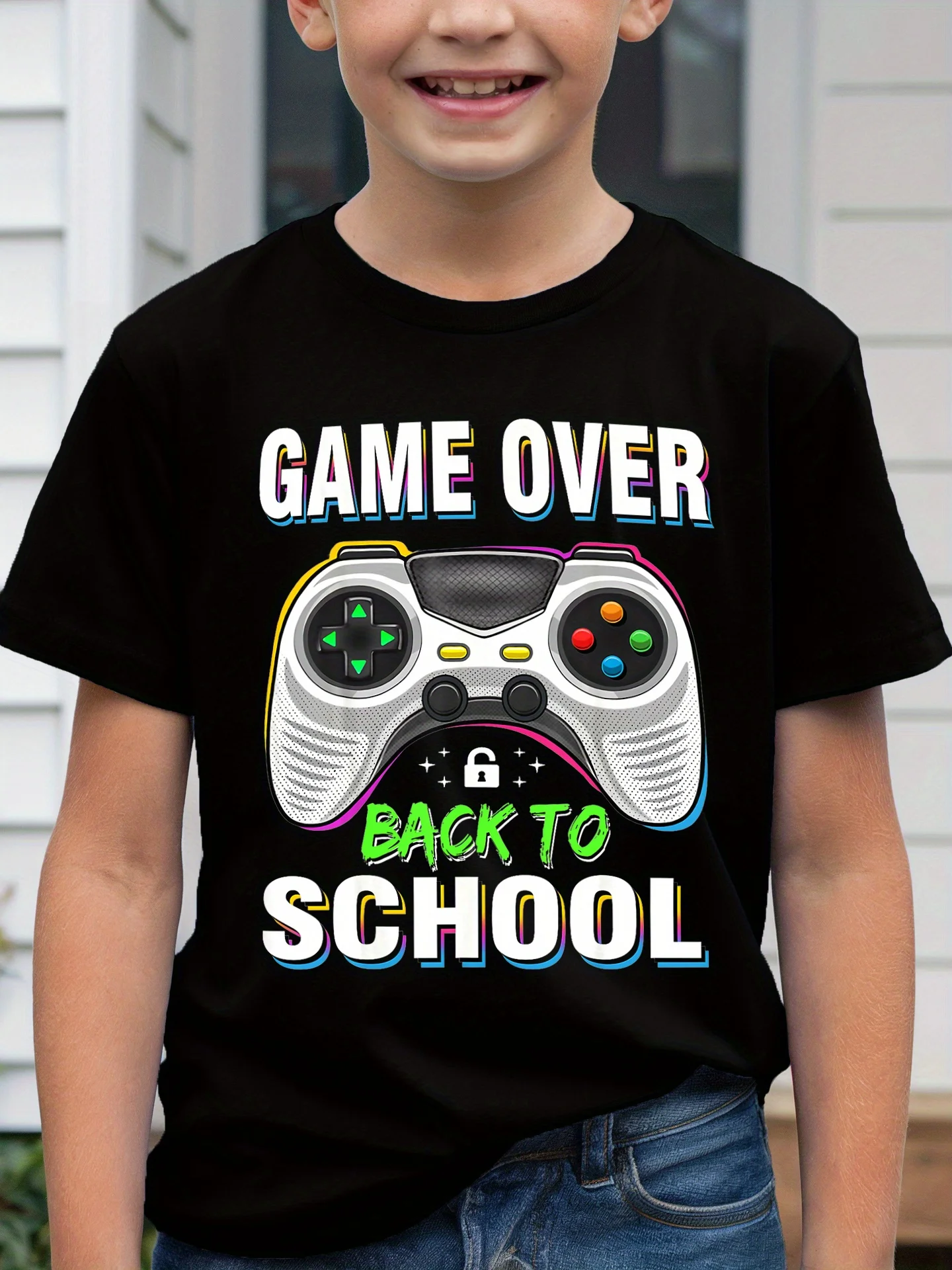 

Футболка с графическим принтом «Game Over Back to School» для детей — черная футболка с короткими рукавами и круглым вырезом, удобная хлопковая футболка с рисунком игрового контроллера