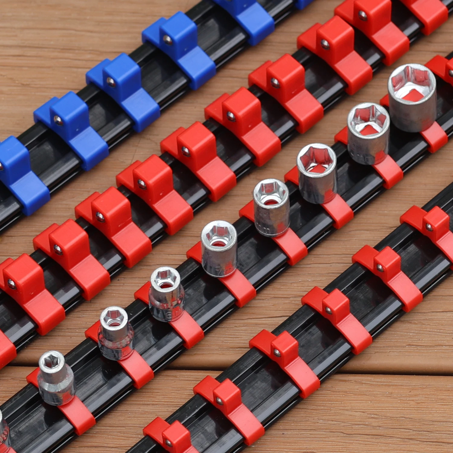 ที่จัดระเบียบซ็อกเก็ตแบบปรับได้ 360 องศา °   ชุดเครื่องมือซ่อมแซมแบบหมุนได้ พร้อมที่ยึดติดผนังพลาสติกอเนกประสงค์ รางคลิป ถาดเก็บของในโรงรถ