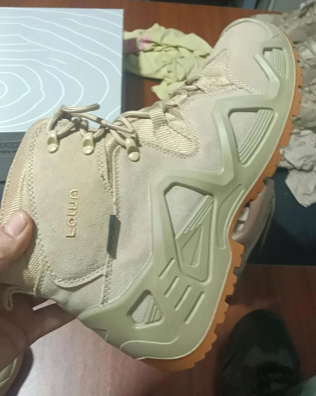 

2024 New Climbing Shoes Mens Womens High Quality Hiking Shoes Couple Brand Camping Shoes Neutral Anti-slip Outdoor Hiking Boots