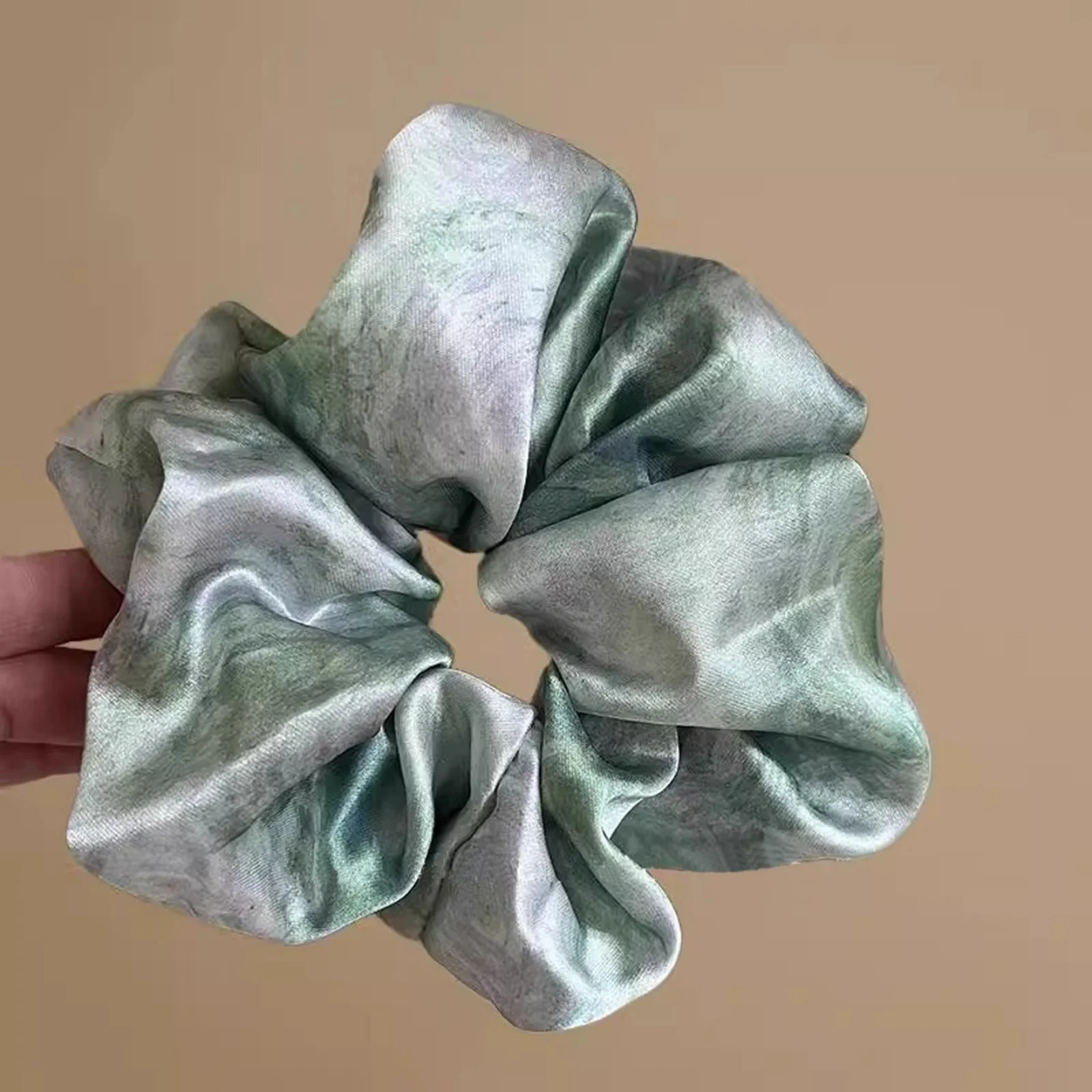 1 ชิ้นสีฟ้าสีน้ําผม Scrunchie, ผ้าไหม - เหมือนผูกผมผ้า, เครื่องประดับผมหรูหราสําหรับทรงผมที่มีสไตล์ของผู้หญิง