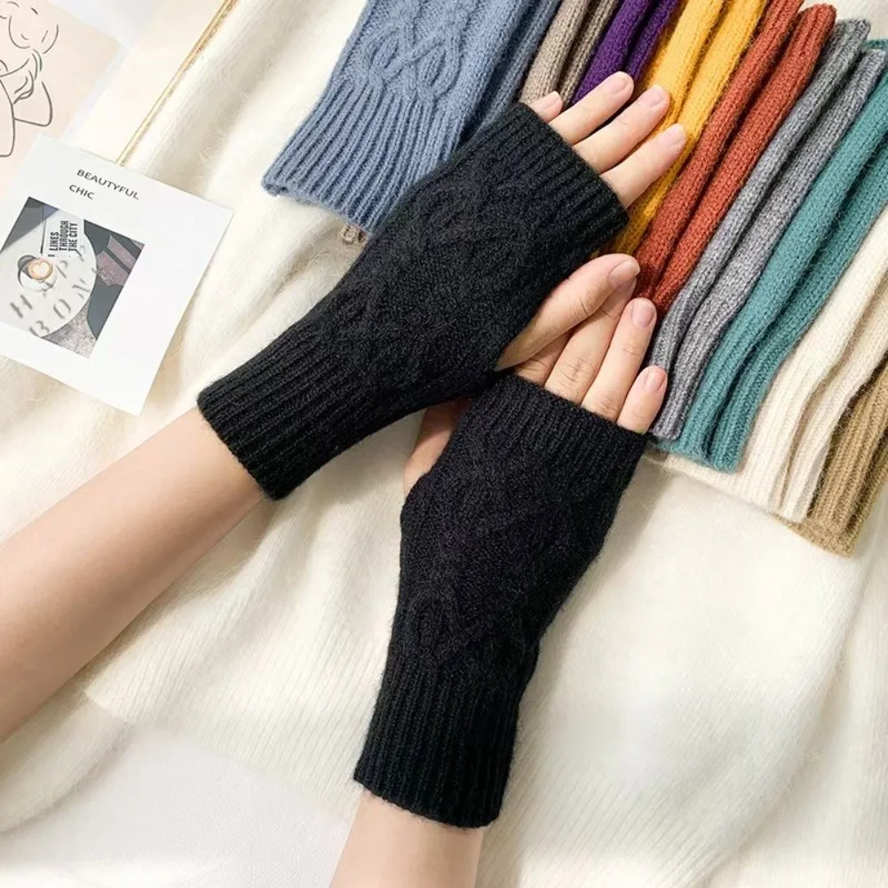 New Knitted Fingerless Gloves Cable Knit Warm Women's Gloves Fingerless Wrist Warmers Daily Outfits