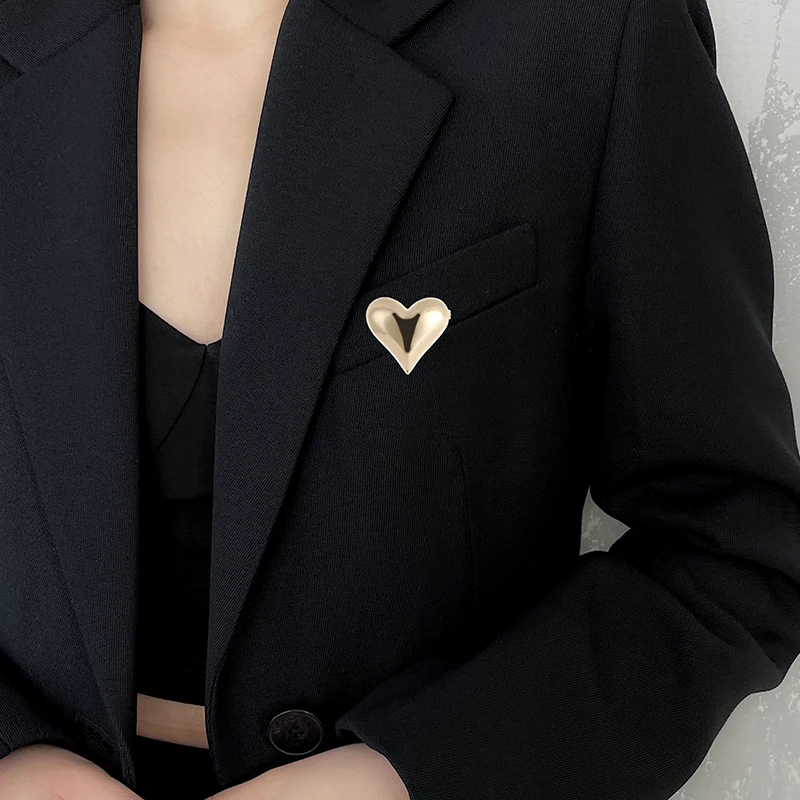 Easya New Golden Heart Brooch For Wedding Party