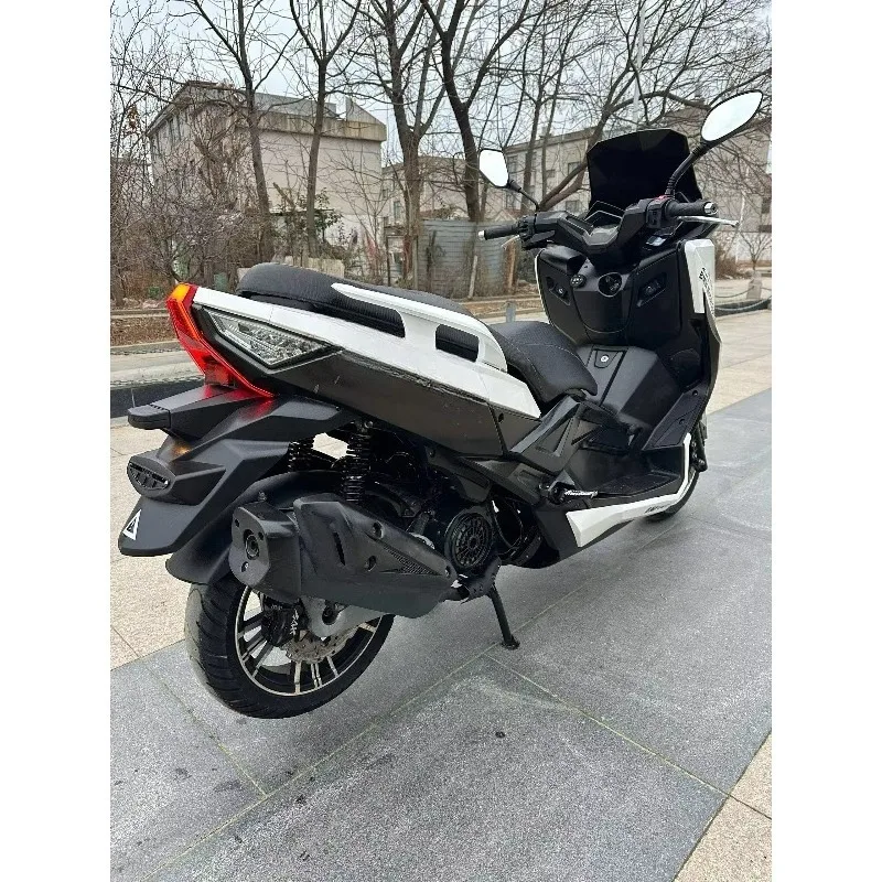 Rs Street Bike Scooter Motorcycle Pedal Assist 200-400CC  100km/h Popular Street Bikes