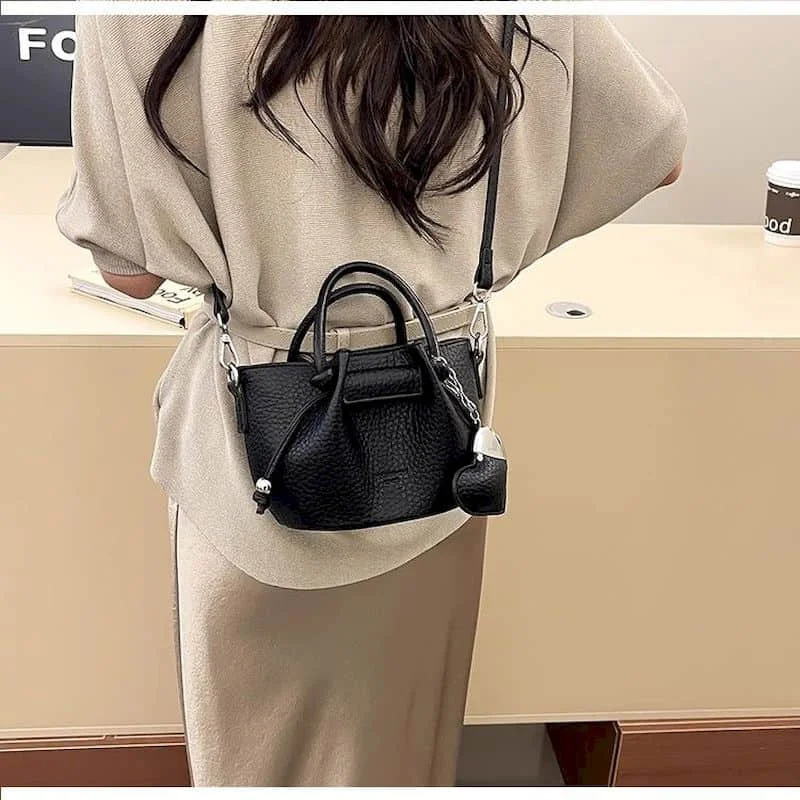 

Leather Crossbody Bags for Women Solid Korean Style Versatile Handbags Luxury Office Lady Pretty Female High Quality Bucket Bags