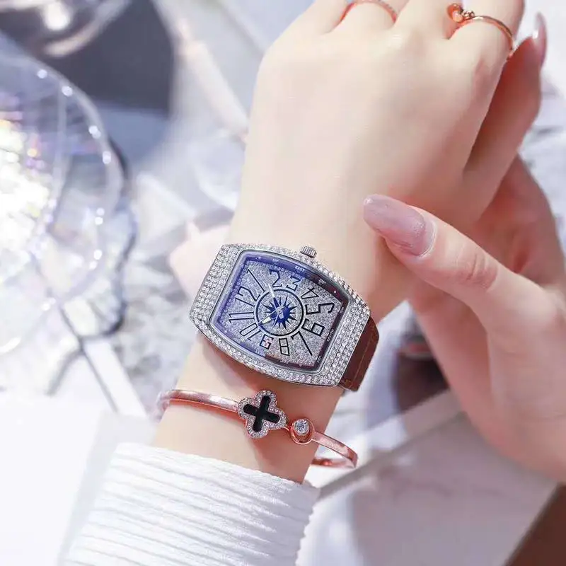 The Tonneau Minimalist Waterproof Women Ultra Thin Watches Leather Band Fashion Diamond-encrusted Quartz Watch Relogio Feminina