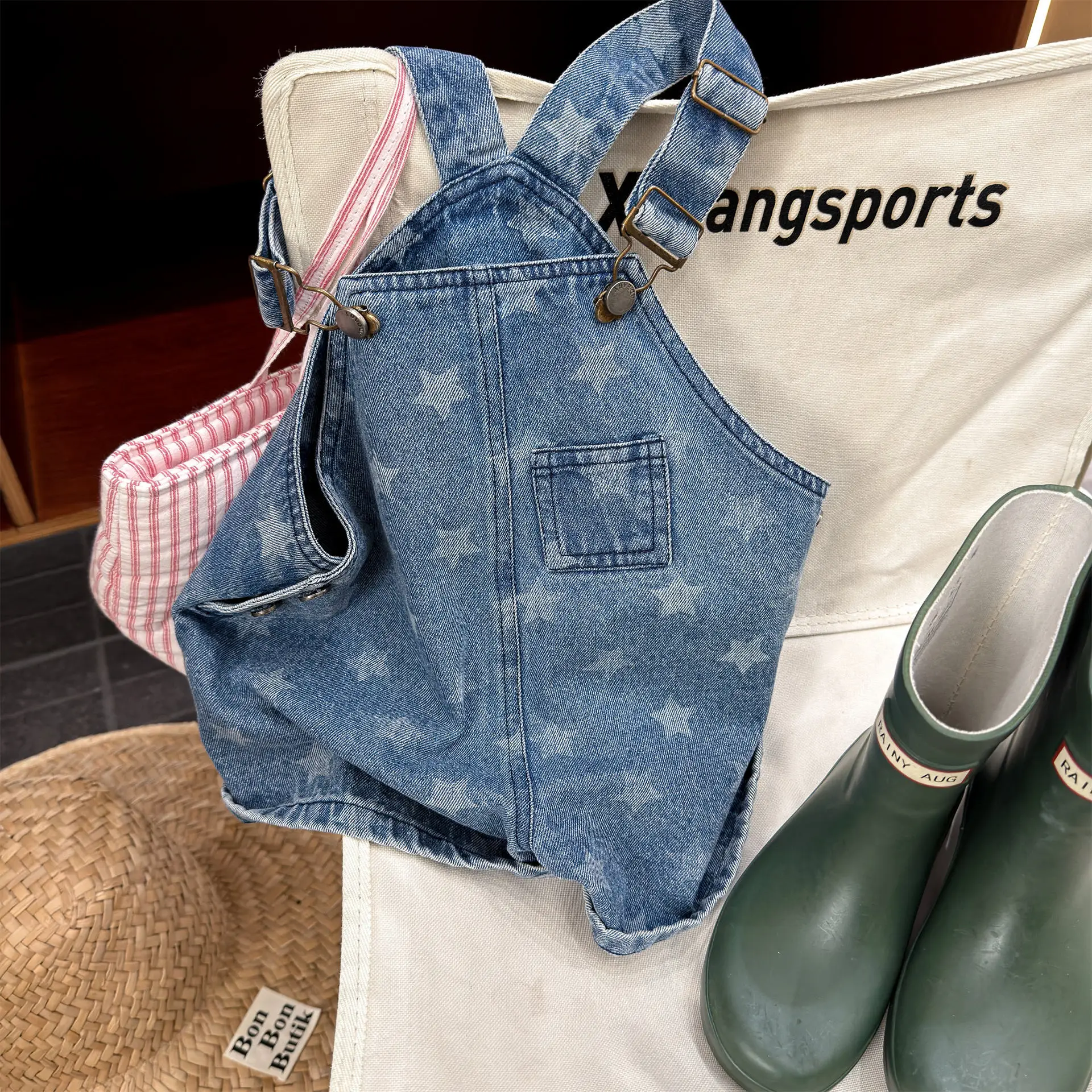 2026 Summer New Children Denim Overalls Girls Loose Strap Shorts Kids Sleeveless Jumpsuit Boys Jeans Baby Casual Pants view 5